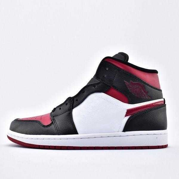 sport shoes 1 high og basketball 1s mid low chicago royal toe black metallic unc mens womens sports sneakers trainerspbqb
sport shoes 1 high og basketball 1s mid low chicago royal toe black metallic unc mens womens sports sneakers trainerspbqb