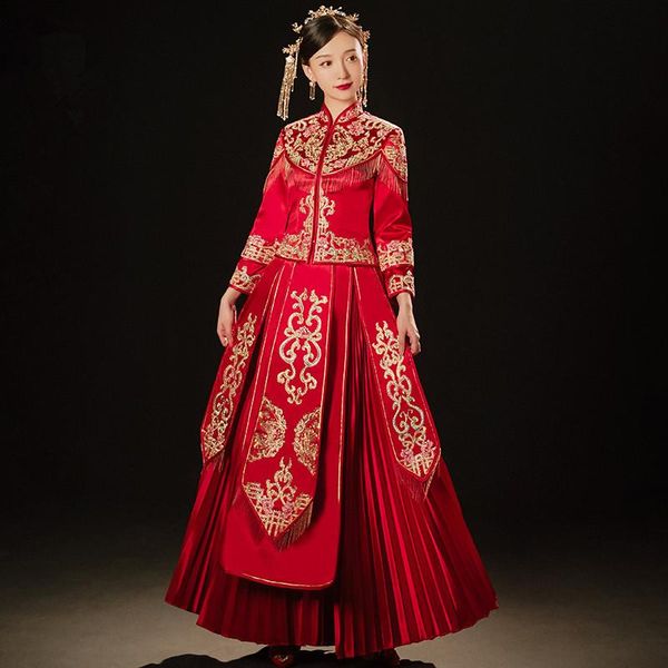ethnic clothing traditional retro chinese refined stylish marry cheongsam embroidery tassels bride groom wedding dress, Red
ethnic clothing traditional retro chinese refined stylish marry cheongsam embroidery tassels bride groom wedding dress, Red