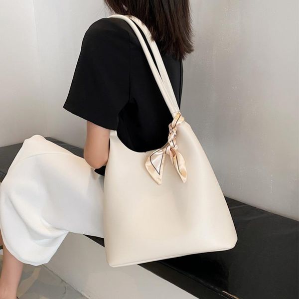 evening bags fashion women shoulder bucket bag solid color pu leather big handbag with scarves bolso mujer ladies purses totes
evening bags fashion women shoulder bucket bag solid color pu leather big handbag with scarves bolso mujer ladies purses totes