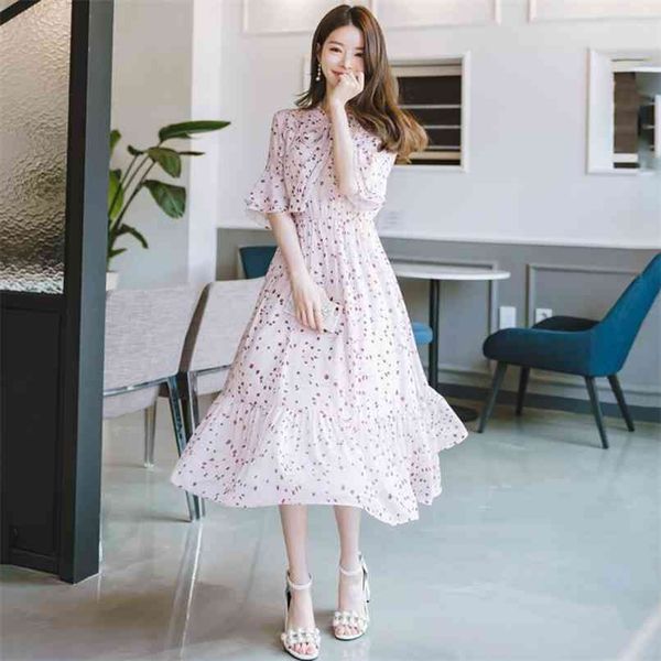 vintage summer floral chiffon boho midi dress plus size elegant women chic dresses party korean casual beach pink vestidos 210528, Black;gray
vintage summer floral chiffon boho midi dress plus size elegant women chic dresses party korean casual beach pink vestidos 210528, Black;gray