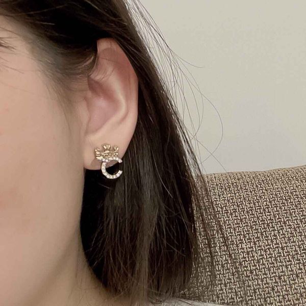 luxury quality charm stud earring crown style in 18k gold plated with diamond for women wedding jewelry gift have box stamp ps7249, Golden
luxury quality charm stud earring crown style in 18k gold plated with diamond for women wedding jewelry gift have box stamp ps7249, Golden