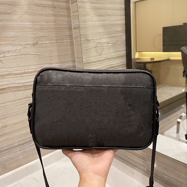 designer bag wallets shoulder bags cross body handbags different colors fashion brand genuine leather high-quality softness luxurious purse
designer bag wallets shoulder bags cross body handbags different colors fashion brand genuine leather high-quality softness luxurious purse