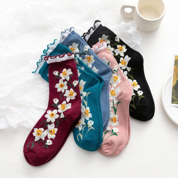 men's socks 1 pair women's mid-tube autumn and winter fashion trend small flowers curled cotton wooden ears, Black
men's socks 1 pair women's mid-tube autumn and winter fashion trend small flowers curled cotton wooden ears, Black