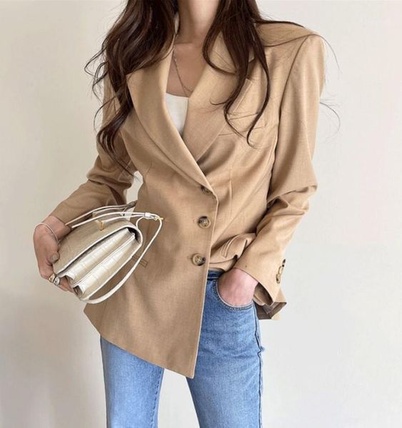 women's suits & blazers 2021 autumn winter jackets fashionable vintage oversized elegant office lady blazer wild drop, White;black
women's suits & blazers 2021 autumn winter jackets fashionable vintage oversized elegant office lady blazer wild drop, White;black