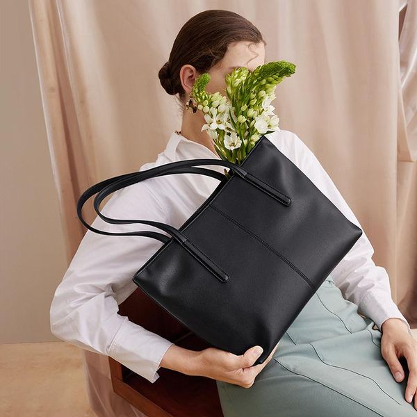 evening bags luxury handbags women designer large capacity tote bag black leather shoulder crossbody for bolsos mujer 
evening bags luxury handbags women designer large capacity tote bag black leather shoulder crossbody for bolsos mujer