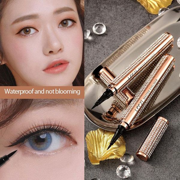 eyeliner 1pc glitter diamond pencil for makeup beginner long lasting waterproof starry black liquid pen korean cosmetic
eyeliner 1pc glitter diamond pencil for makeup beginner long lasting waterproof starry black liquid pen korean cosmetic