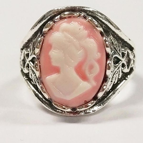 vintage virgin mary elegant lady ring for woman personality jewelry wedding engagement christmas gifts rings, Slivery;golden
vintage virgin mary elegant lady ring for woman personality jewelry wedding engagement christmas gifts rings, Slivery;golden