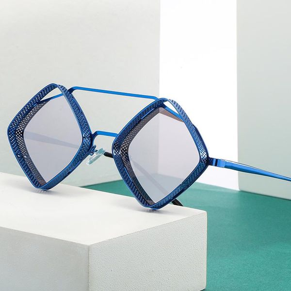 outdoor eyewear 2021small retro steampunk sunglasses men's glasses hollow diamond frame square metal sun fashion uv400
outdoor eyewear 2021small retro steampunk sunglasses men's glasses hollow diamond frame square metal sun fashion uv400