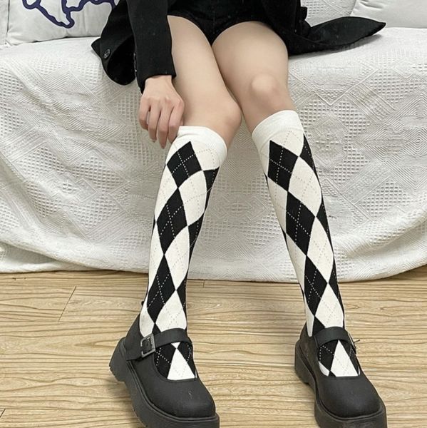 new british style diamond women socks cotton khaki knitting harajuku fashion funny kawaii soft happy classic girls tube socks, Black;blue
new british style diamond women socks cotton khaki knitting harajuku fashion funny kawaii soft happy classic girls tube socks, Black;blue