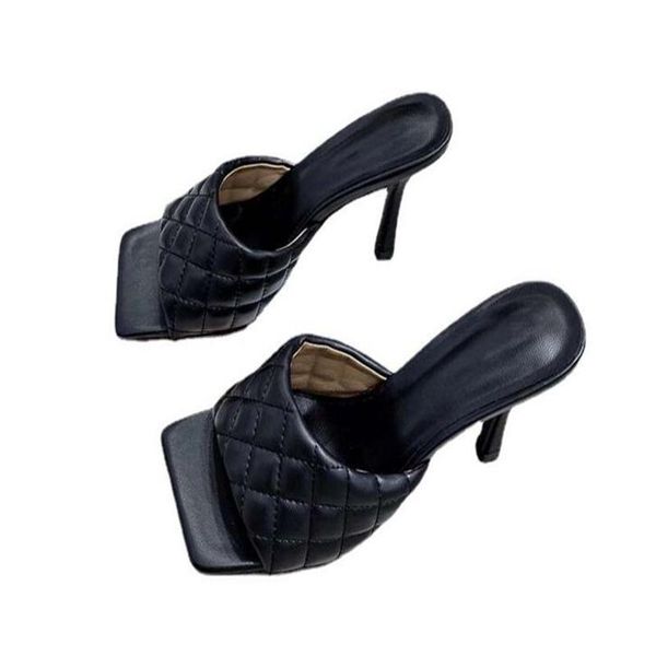 slippers 2021 summer women mules design sandals square sole slides high heel shoes mujer zapatos plus size 35--43, Black
slippers 2021 summer women mules design sandals square sole slides high heel shoes mujer zapatos plus size 35--43, Black