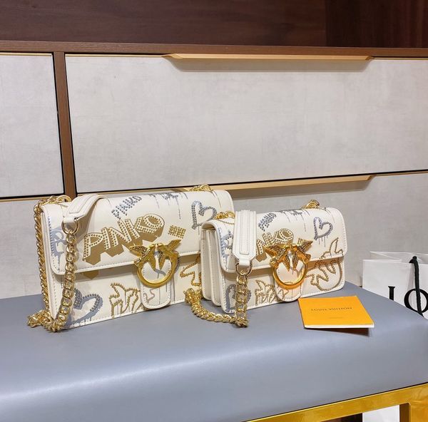 2021 fashion luxury brand leather women bags handbag women's backpack handbags ladies tote bag wallet -l1297, Red;black
2021 fashion luxury brand leather women bags handbag women's backpack handbags ladies tote bag wallet -l1297, Red;black