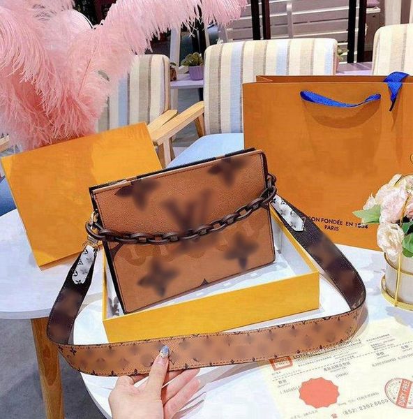 2021 luxury brand soft leather bags womens handbag for women messenger casual shoulder tote bag -l3175, Red;black
2021 luxury brand soft leather bags womens handbag for women messenger casual shoulder tote bag -l3175, Red;black