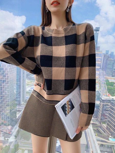 women's sweaters luxury french design 2021 fall winter cashmere brown plaid sweater, White;black
women's sweaters luxury french design 2021 fall winter cashmere brown plaid sweater, White;black