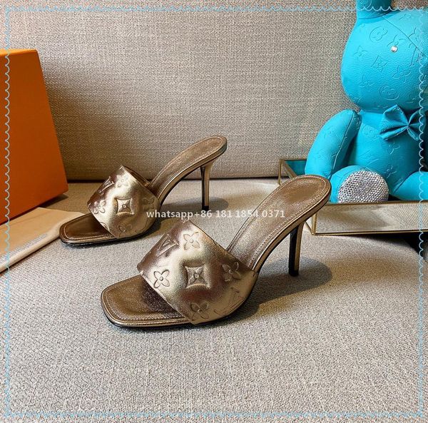 luxury slippers qualtiy designer comfortable brand women's summer high heeled sandals are size35-40, Black
luxury slippers qualtiy designer comfortable brand women's summer high heeled sandals are size35-40, Black