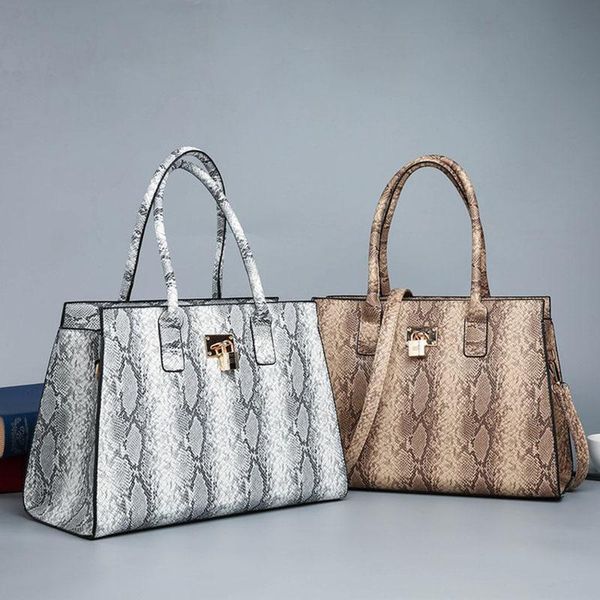 evening bags summer ladies shoulder bag snakeskin crossbody large capacity shopping handbags luxury designer personality
evening bags summer ladies shoulder bag snakeskin crossbody large capacity shopping handbags luxury designer personality