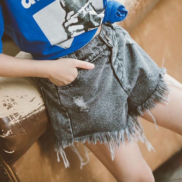 women's shorts girls' denim shorts, western style, perforated 2021 summer wear, new korean version, versatile, children's pan, White;black
women's shorts girls' denim shorts, western style, perforated 2021 summer wear, new korean version, versatile, children's pan, White;black