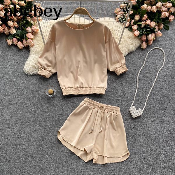 women spring retro solid suits o neck puff sleeve +wide leg short pants two piece set 210512, White
women spring retro solid suits o neck puff sleeve +wide leg short pants two piece set 210512, White