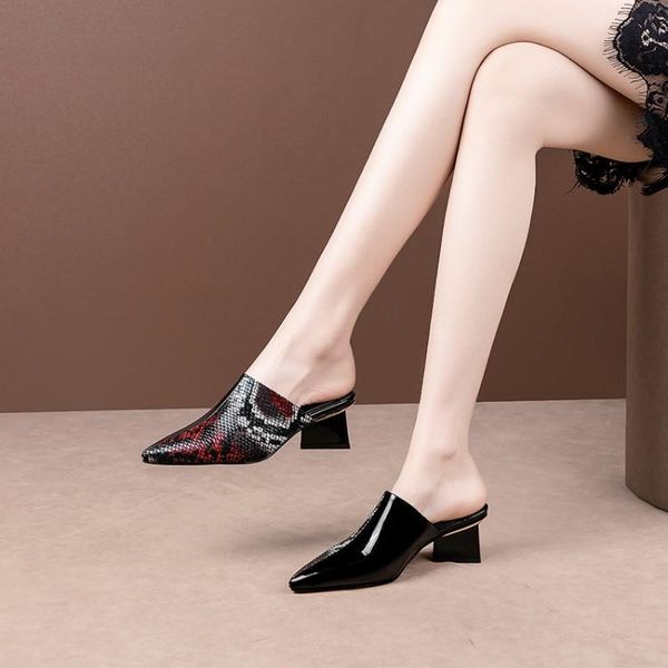 slippers mljuese 2021 women soft sheepskin rome style summer floral pointed toe square heel sandals party dress wedding, Black
slippers mljuese 2021 women soft sheepskin rome style summer floral pointed toe square heel sandals party dress wedding, Black