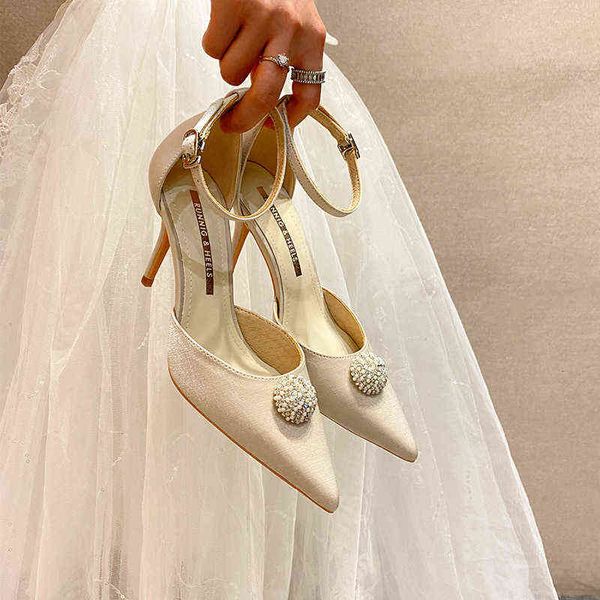 dress shoes 858-62 high heel's line buckle pearl ball temperament casual single shoes in spring and summer 2022, Black
dress shoes 858-62 high heel's line buckle pearl ball temperament casual single shoes in spring and summer 2022, Black