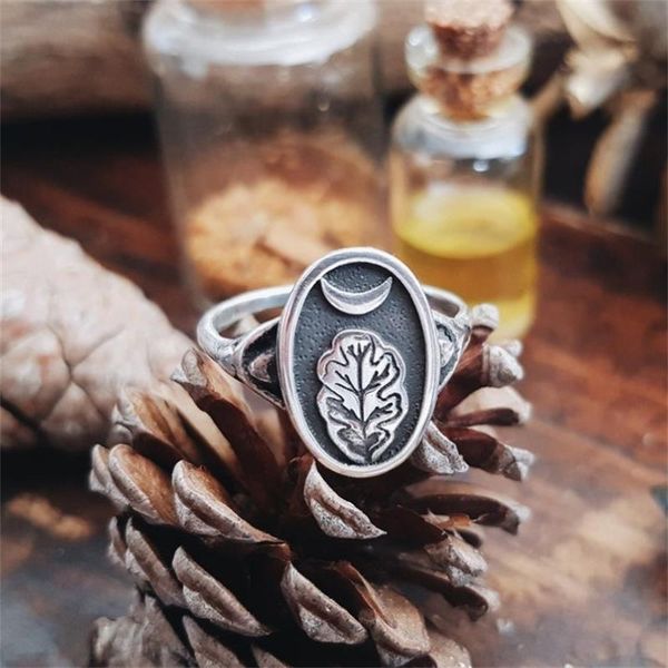 cluster rings retro simple three-dimensional moon pine tree ring ethnic style oval ladies club jewelry gift, Golden;silver
cluster rings retro simple three-dimensional moon pine tree ring ethnic style oval ladies club jewelry gift, Golden;silver