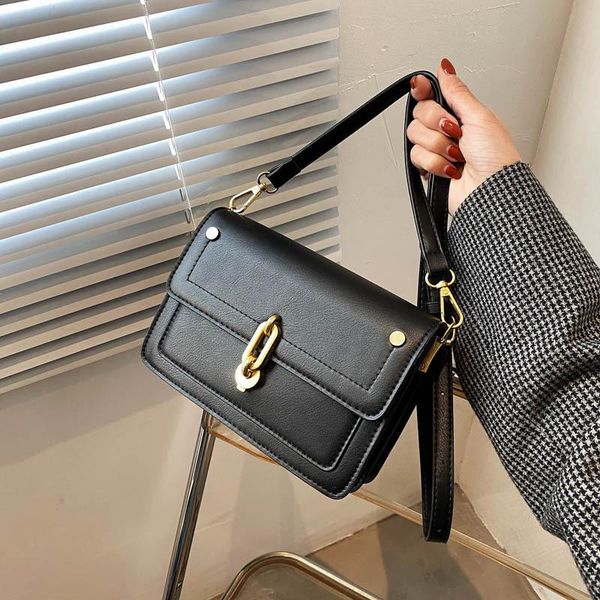 spring shoulder bag 2021 trendy simple messenger western style small square retro solid color female bags
spring shoulder bag 2021 trendy simple messenger western style small square retro solid color female bags
