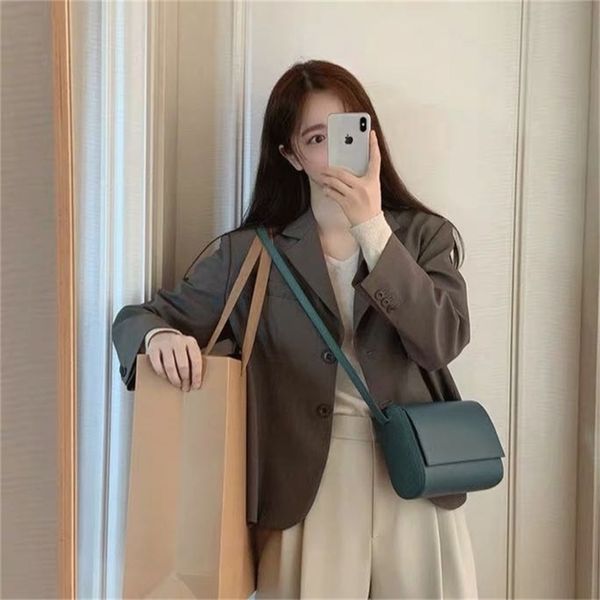 suits female vintage autumn office ladies notched collar solid women blazer breasted jacket casual pockets suits coat 210423, White;black
suits female vintage autumn office ladies notched collar solid women blazer breasted jacket casual pockets suits coat 210423, White;black