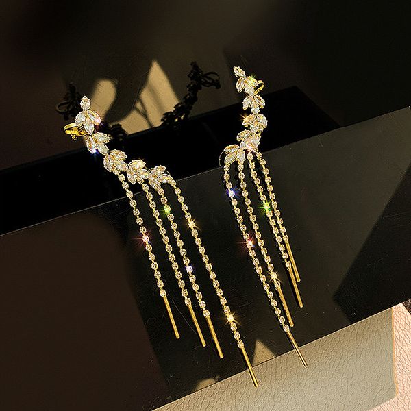 women fashion charm dangle earring classic long style tassels earrings leaves shaped ear clip vacation party zirconia stud, Silver
women fashion charm dangle earring classic long style tassels earrings leaves shaped ear clip vacation party zirconia stud, Silver