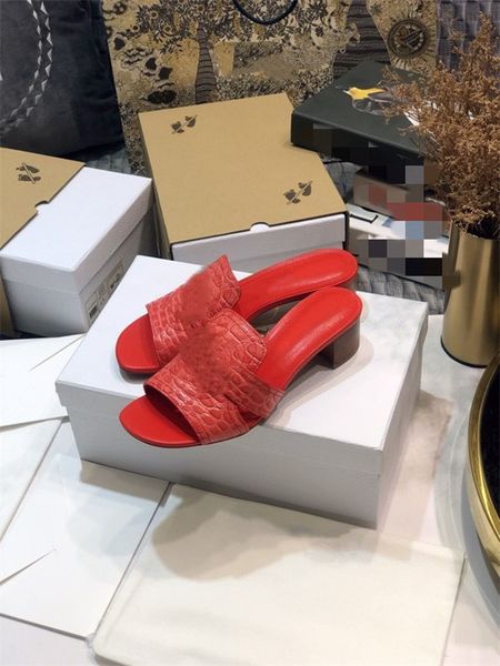 g bag classic summer slippers bright black women shoes beach flip flops flat heel lady belt buckle soft cow leather hollow sandals
g bag classic summer slippers bright black women shoes beach flip flops flat heel lady belt buckle soft cow leather hollow sandals
