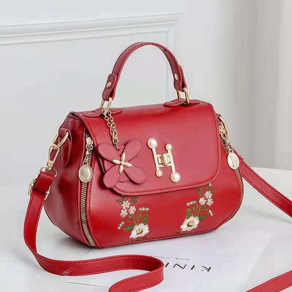 evening bags foreign trade spring and summer small bag female 2021 fashion all-match tide korean soft leather bucket lady single
evening bags foreign trade spring and summer small bag female 2021 fashion all-match tide korean soft leather bucket lady single