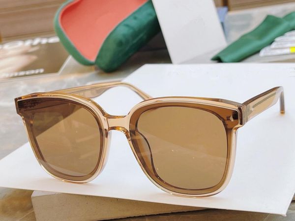 sunglasses 2021 luxury women brand designer gray acetate frame gradient lens classic female male fashion eyewear uv400 g0989, White;black
sunglasses 2021 luxury women brand designer gray acetate frame gradient lens classic female male fashion eyewear uv400 g0989, White;black