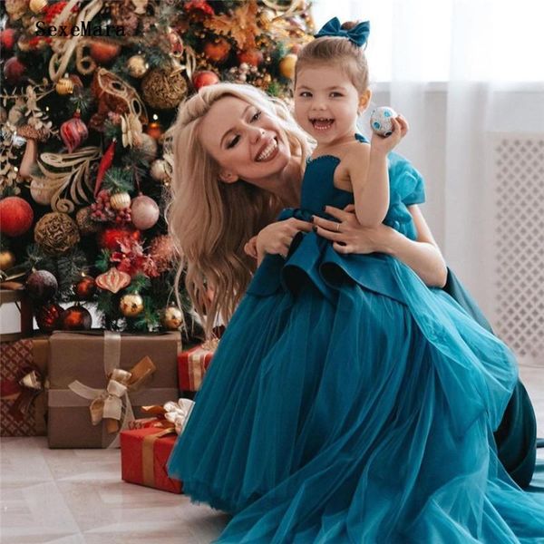 girl's dresses custom baby girl dress for birthday tulle big bow backless elegant princess pageant gowns girls, Red;yellow
girl's dresses custom baby girl dress for birthday tulle big bow backless elegant princess pageant gowns girls, Red;yellow