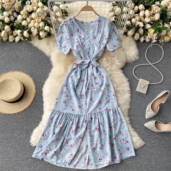 dresses women french floral v neck short sleeve lace up a-line es summer bohemian print split vacation beach, Black;gray
dresses women french floral v neck short sleeve lace up a-line es summer bohemian print split vacation beach, Black;gray