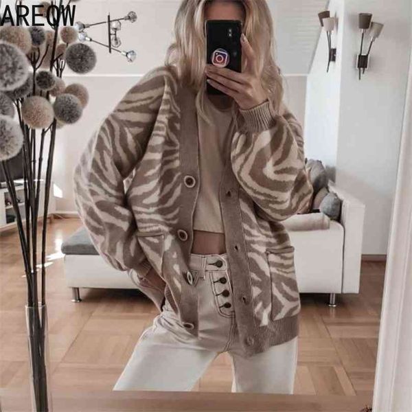 spring autumn oversized sweater leopard cardigan casual loose female knitted v-neck jumper fall women clothing 210918, White;black
spring autumn oversized sweater leopard cardigan casual loose female knitted v-neck jumper fall women clothing 210918, White;black