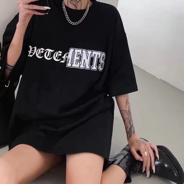 croosin vetements2021 sanskrit letter embroidery stitching short sleeve vtm zhang han same men's and women's loose t-s, Black;gray
croosin vetements2021 sanskrit letter embroidery stitching short sleeve vtm zhang han same men's and women's loose t-s, Black;gray