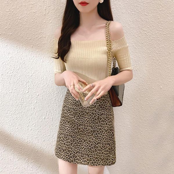 women's t-shirt off shoulder knitted t-shirts for women wild slim solid color thin sweater 2021 short sleeves t shirt, White
women's t-shirt off shoulder knitted t-shirts for women wild slim solid color thin sweater 2021 short sleeves t shirt, White