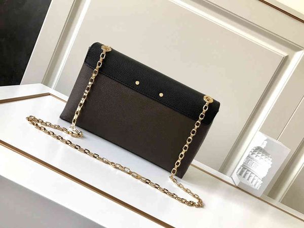 chain tote shoulder genuine leather fashion bags all colors women totes
chain tote shoulder genuine leather fashion bags all colors women totes