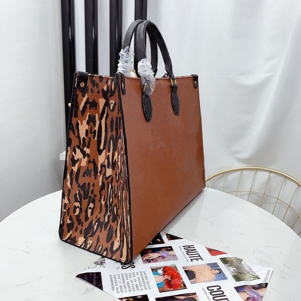 high-quality handbag purse outdoor large-capacity fashion womens totes bags classic letters leopard print design lady bag with date series n
high-quality handbag purse outdoor large-capacity fashion womens totes bags classic letters leopard print design lady bag with date series n
