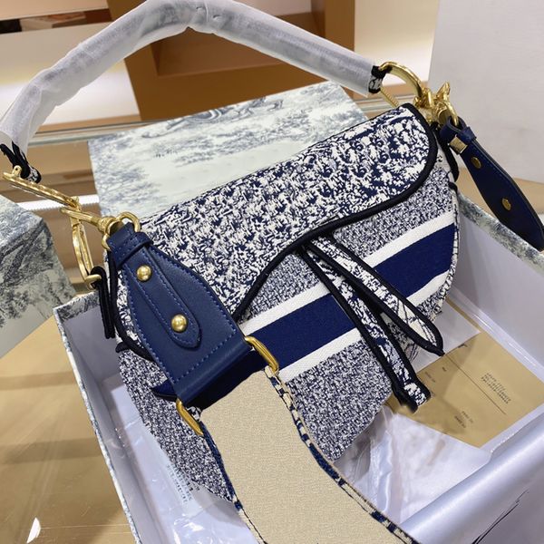 handbag saddle bag 15 types canvas and genuine leather with shoulder strap metal pendant luxury design shoulder bags women crossbody bag wai
handbag saddle bag 15 types canvas and genuine leather with shoulder strap metal pendant luxury design shoulder bags women crossbody bag wai