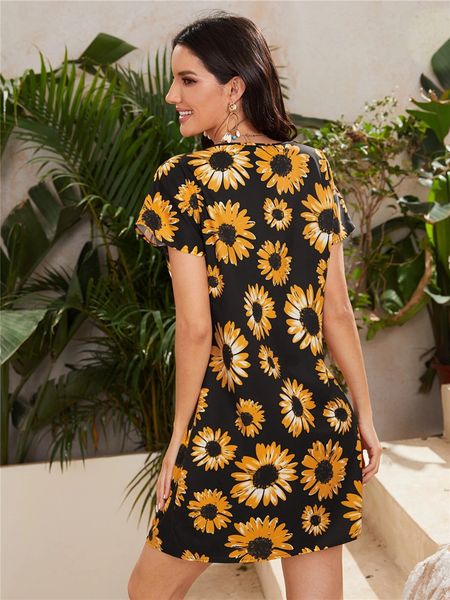 factorycprp summer new digital printing women's round 2021 neck short sleeve dress, White;black
factorycprp summer new digital printing women's round 2021 neck short sleeve dress, White;black