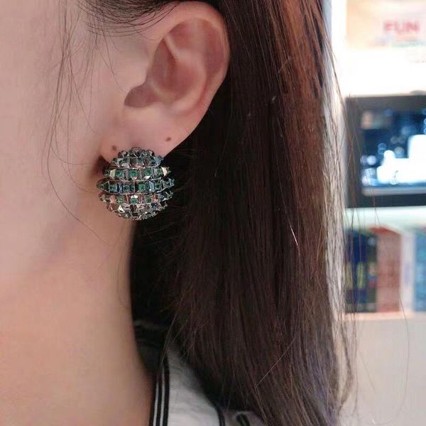 one s925 gear spike ball beads earring black gun laser colorful color round women wedding party jewelry stud, Golden;silver
one s925 gear spike ball beads earring black gun laser colorful color round women wedding party jewelry stud, Golden;silver