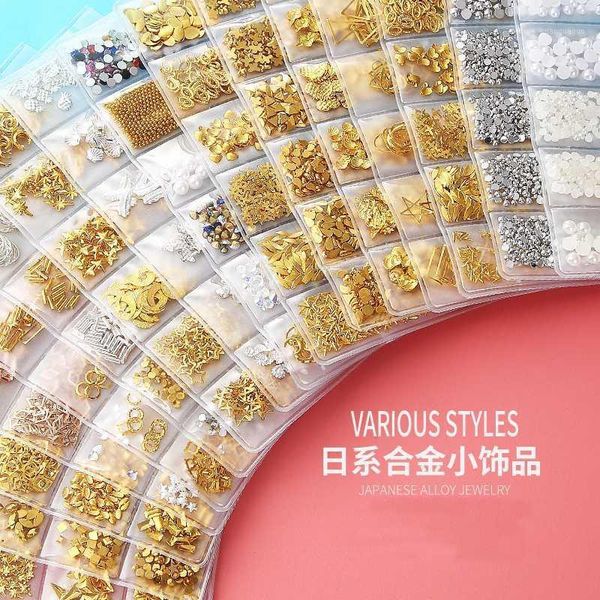 mixed 6 grid/pack diy nail art metal frame hollow gold silver rivet decorations triangle shell studs slider manicure1, Silver;gold
mixed 6 grid/pack diy nail art metal frame hollow gold silver rivet decorations triangle shell studs slider manicure1, Silver;gold