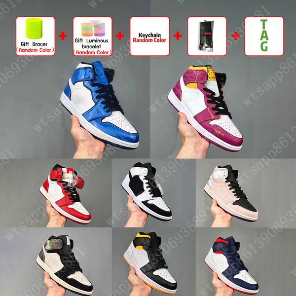 2021 mens 1 high og basketball shoes 1s university blue silver royal toe black metallic gold mid smoke grey unc patent men women sneakers tr
2021 mens 1 high og basketball shoes 1s university blue silver royal toe black metallic gold mid smoke grey unc patent men women sneakers tr