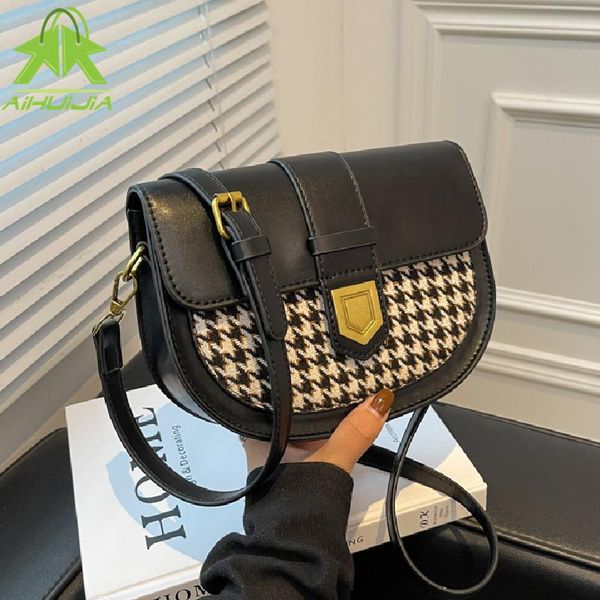 evening bags luxury fashion crossbody bag for women designer semicircle saddle shoulder messenger ladies travel handbags
evening bags luxury fashion crossbody bag for women designer semicircle saddle shoulder messenger ladies travel handbags