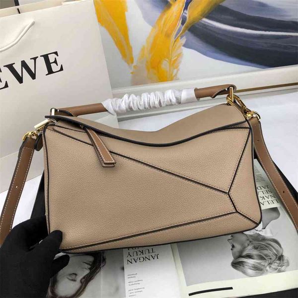 women luxurys designers bags 2021 geometric large single cross pillow with litchi pattern on the designer handbag handbags totes crossbody b
women luxurys designers bags 2021 geometric large single cross pillow with litchi pattern on the designer handbag handbags totes crossbody b