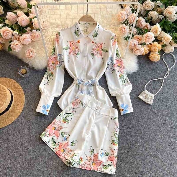 lapel puff sleeve lace-up shirt high waist slim wide leg shorts flower and bird print 2 piece set 210525, White
lapel puff sleeve lace-up shirt high waist slim wide leg shorts flower and bird print 2 piece set 210525, White