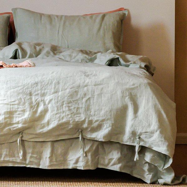 bedding sets french 100% all linen four-piece cotton plain high-end luxury european simple summer bed sheets quilt cover
bedding sets french 100% all linen four-piece cotton plain high-end luxury european simple summer bed sheets quilt cover