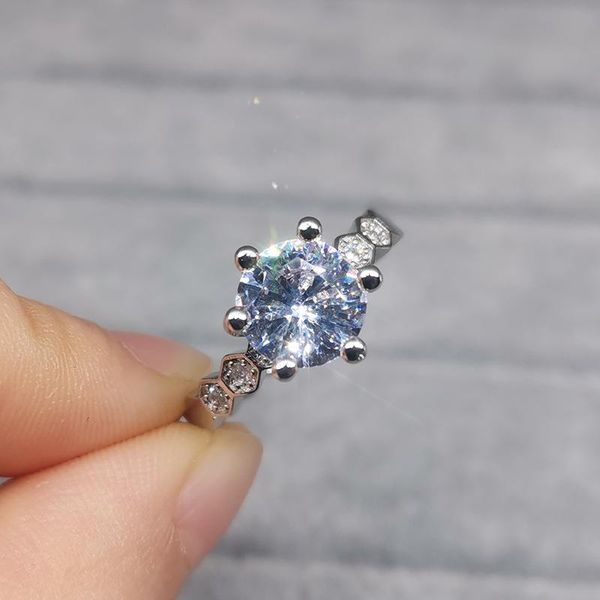 cluster rings luxury domineering exquisite s925 six-claw round geometric jewelry ladies engagement wedding gift ring, Golden;silver
cluster rings luxury domineering exquisite s925 six-claw round geometric jewelry ladies engagement wedding gift ring, Golden;silver