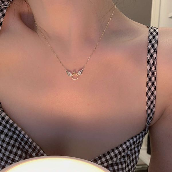 2021 new fashion net red 14k color gold necklace crowd design feeling 925 pure silver wing pendant clavicle chain, Black
2021 new fashion net red 14k color gold necklace crowd design feeling 925 pure silver wing pendant clavicle chain, Black