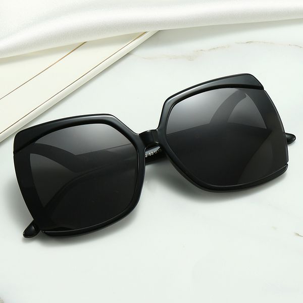 542 black/grey 55 mm designer sunglasses luxury fashion brand for mens woman glasses, White;black
542 black/grey 55 mm designer sunglasses luxury fashion brand for mens woman glasses, White;black