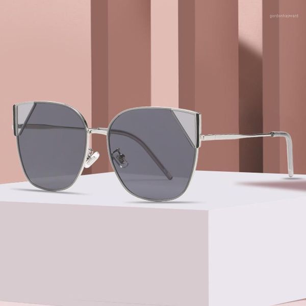 fashion trend female cat-eye design avant-garde personality polarizing sunglasses uv400, White;black
fashion trend female cat-eye design avant-garde personality polarizing sunglasses uv400, White;black